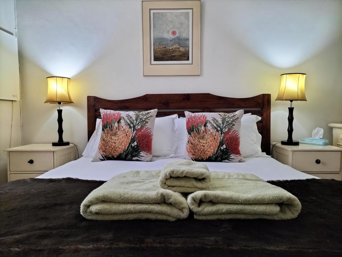 Olive And Vine Farm Cottage ฟรันเชิค ภายนอก รูปภาพ