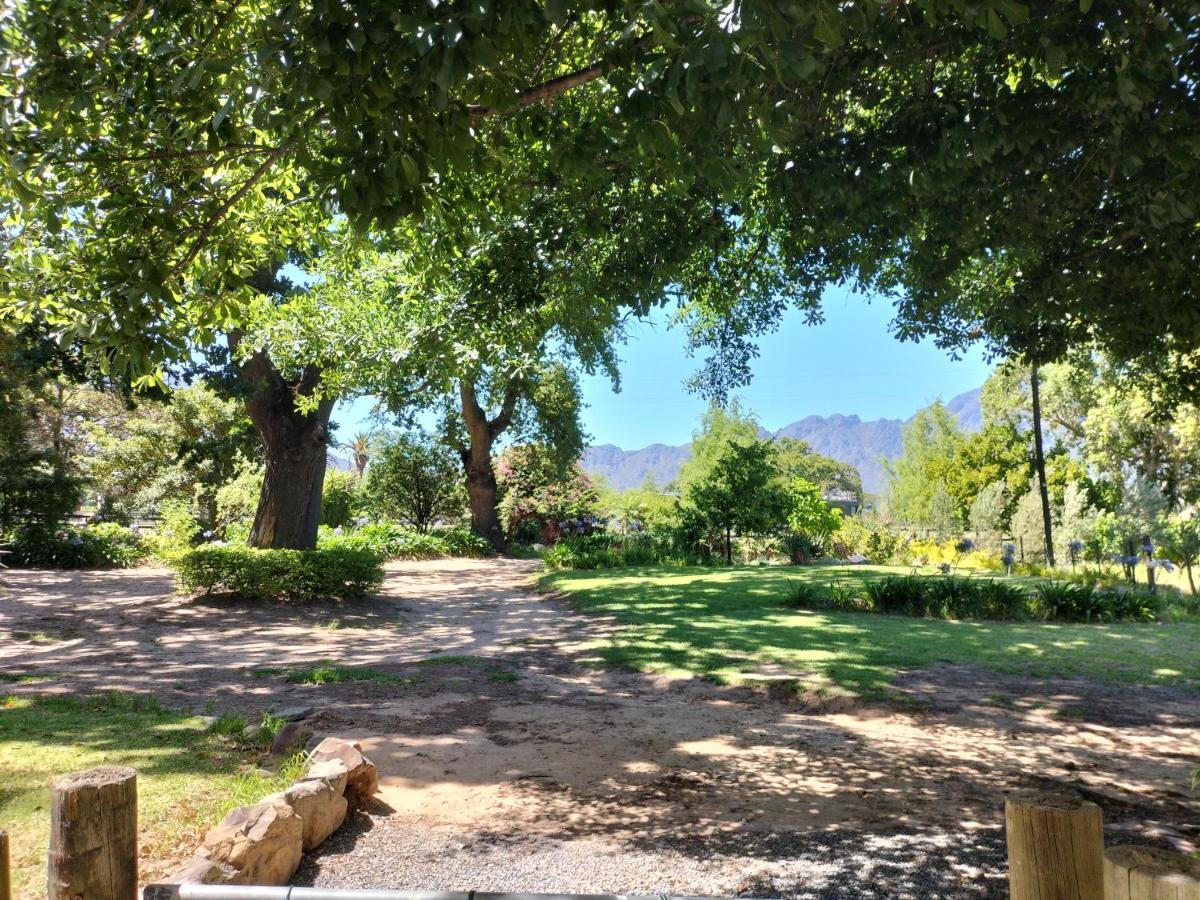 Olive And Vine Farm Cottage ฟรันเชิค ภายนอก รูปภาพ